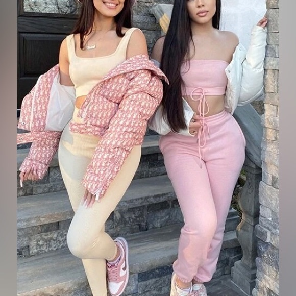 Seamless Ribbed Knit Sports Set - Picture 9 of 12